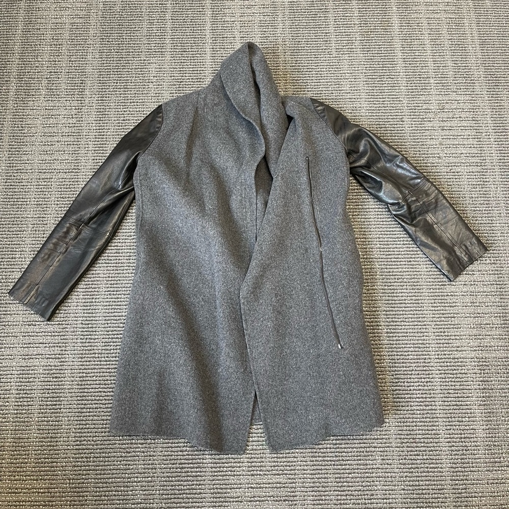 Vince Women’s Grey Jacket